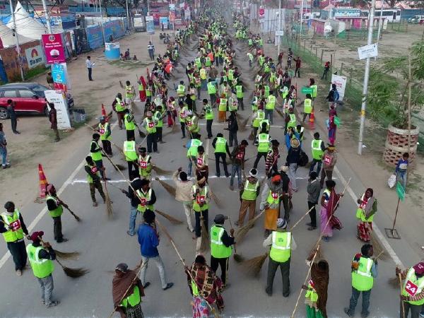 Kumbga Mela authority sets new Guinness world record by  undertaking massive sanitation work