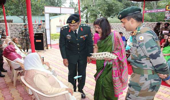 army reach out the veer naris in pathankot