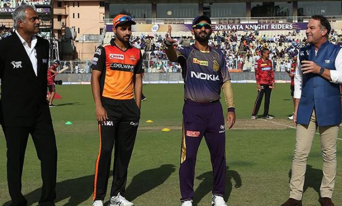 kkr won toss and elected to field first