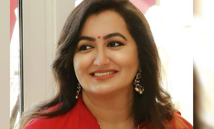 sumalatha may contest ls polls as a indipendate candidate