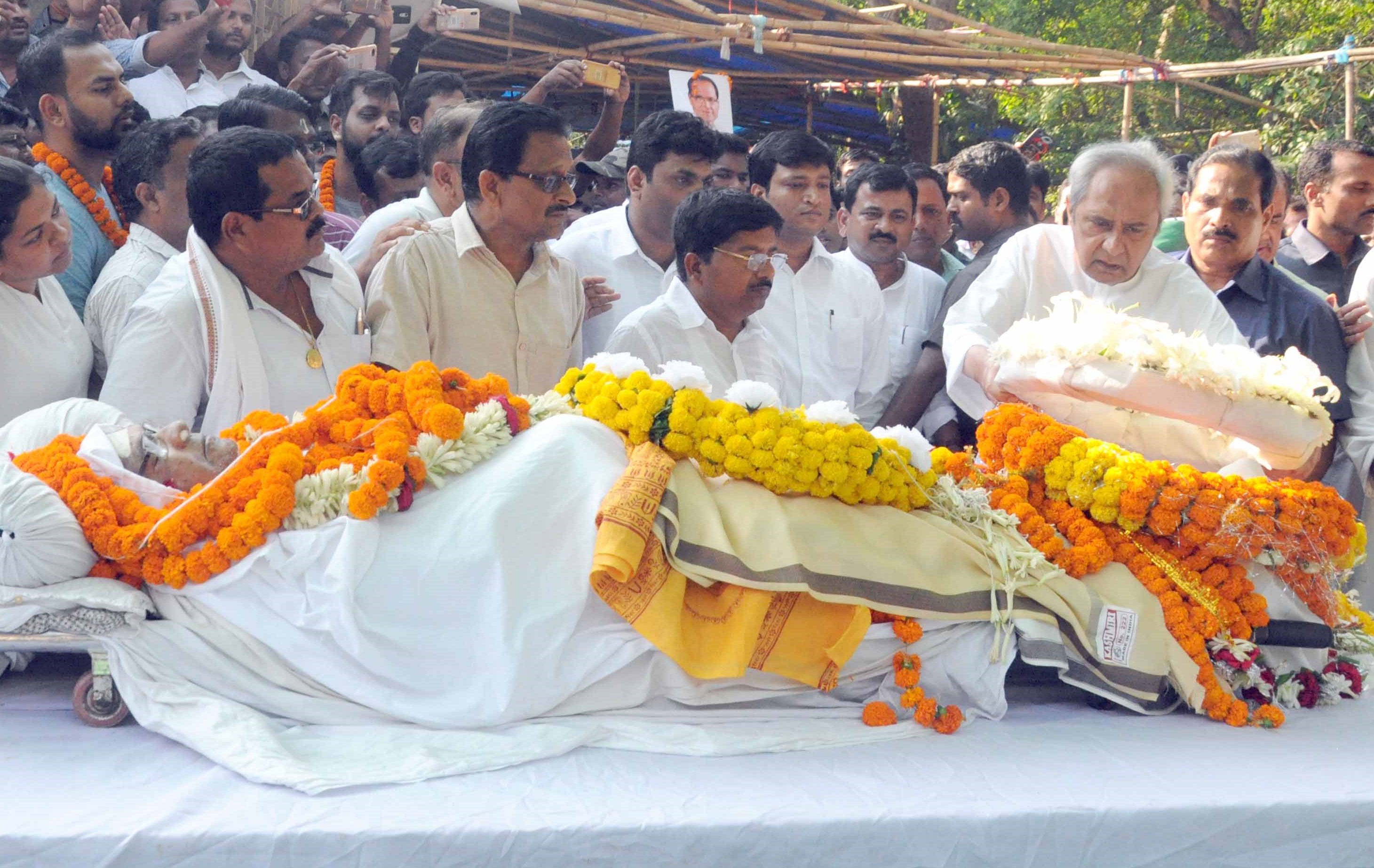 Ex Minister Bedprakash Agrwalla no more
