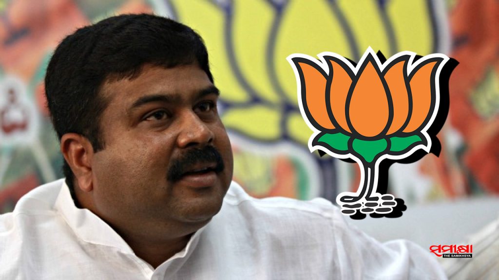 why did dharmendra avoid to be candidate in assembly poll?