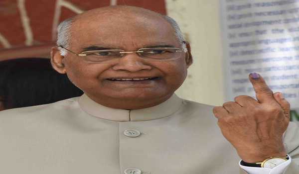 President Ram Nath Kovind casts his vote at a polling booth in the Rashtrapati Bhawan