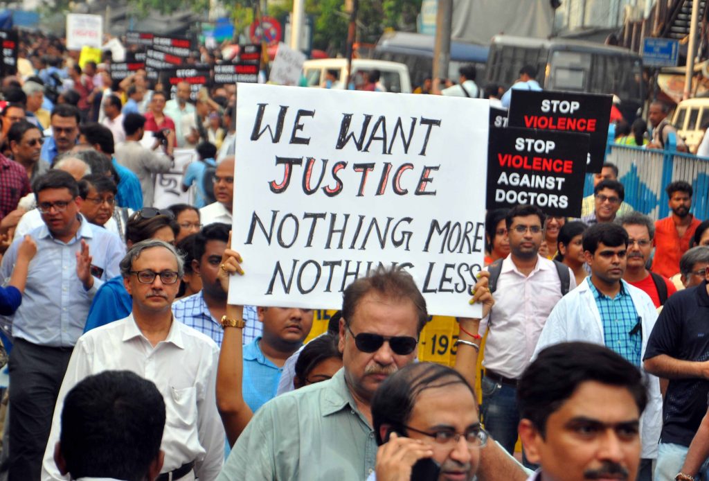 The Joint Doctor's Platform hitting the streets in solidarity with the striking doctors stating "We Want Justice" in Kolkata today.