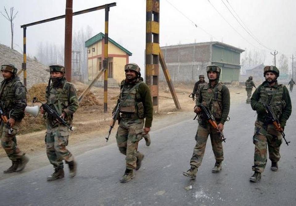 Gunmen kill one, injure another in Pulwama