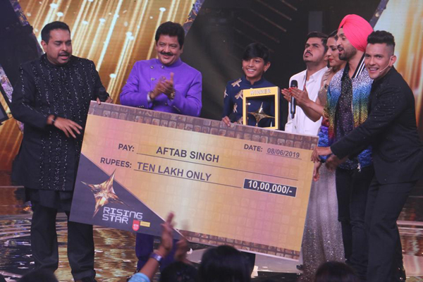 aftab singh is winner of rising star 3