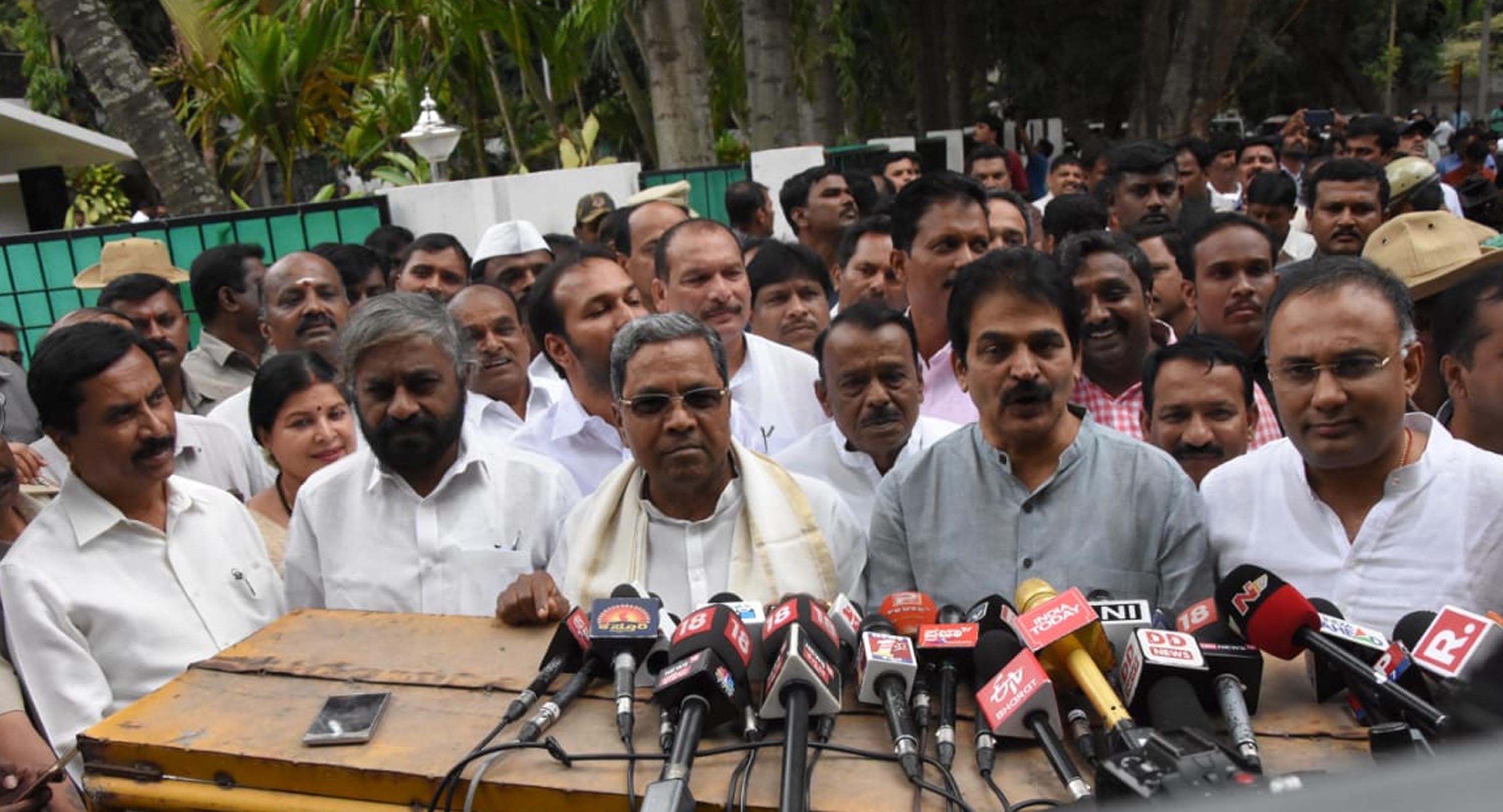 AICC General Secretary and Karnataka Incharge, K C Venugopal, KPCC President, Dinesh Gundu Rao, Former Chief Minister and CLP leader, Siddaramaiah, Dy Chief Minister, G Parmeshawar and senior leaders addressing a media persons announce all Congress Minister resigantation of H D Kumarswamy ministry in Bengaluru on Monday.