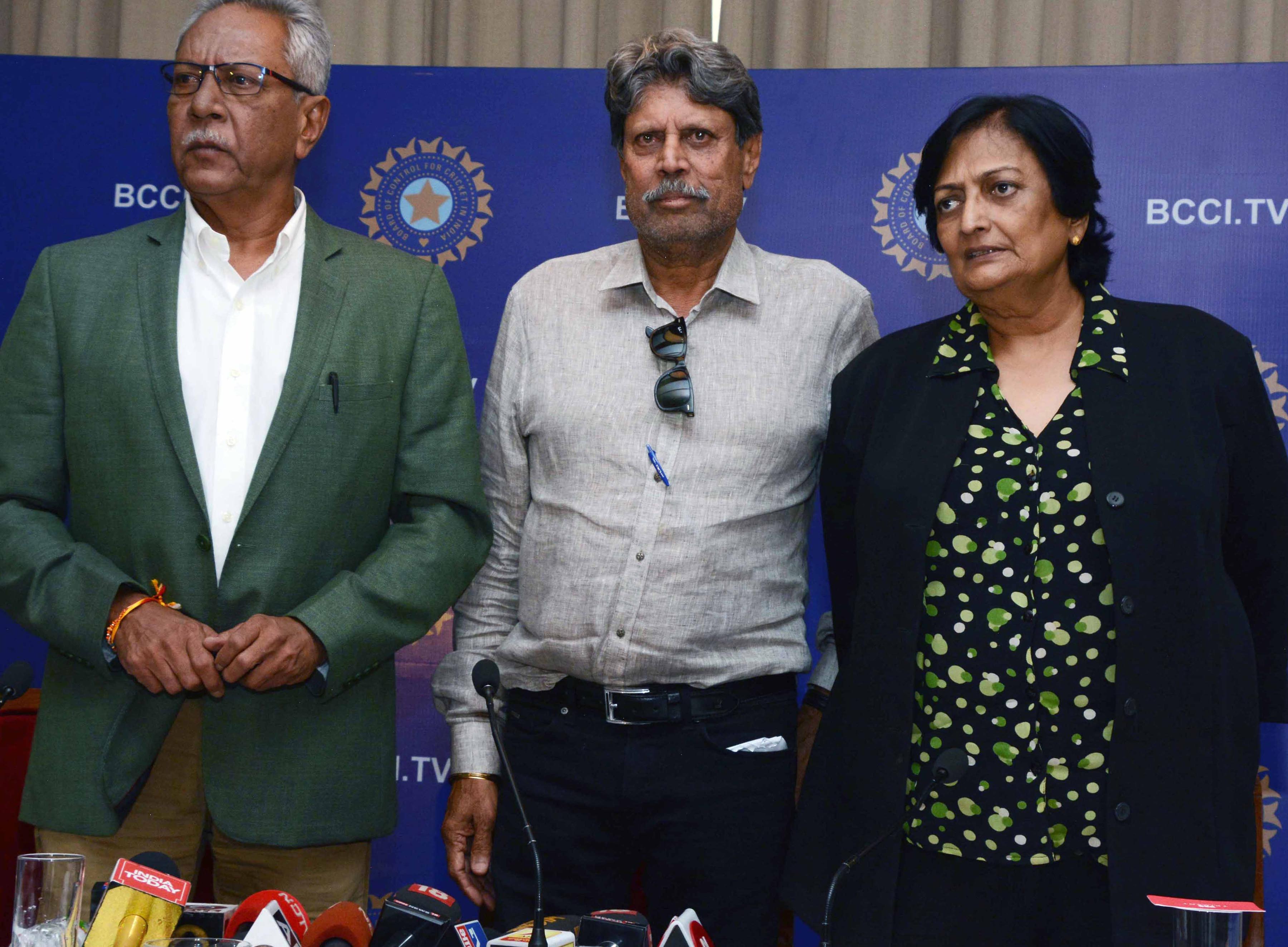 MUMBAI, AUG 16 (UNI) - The Cricket Advisory Committee (CAC), led by former captain Kapil Dev, Anshuman Gaikwad and Shantha Rangaswamy during a press conference to announce Ravi Shastri as a India men cricket team coach,in Mumbai on Friday. UNI PHOTO-58U
