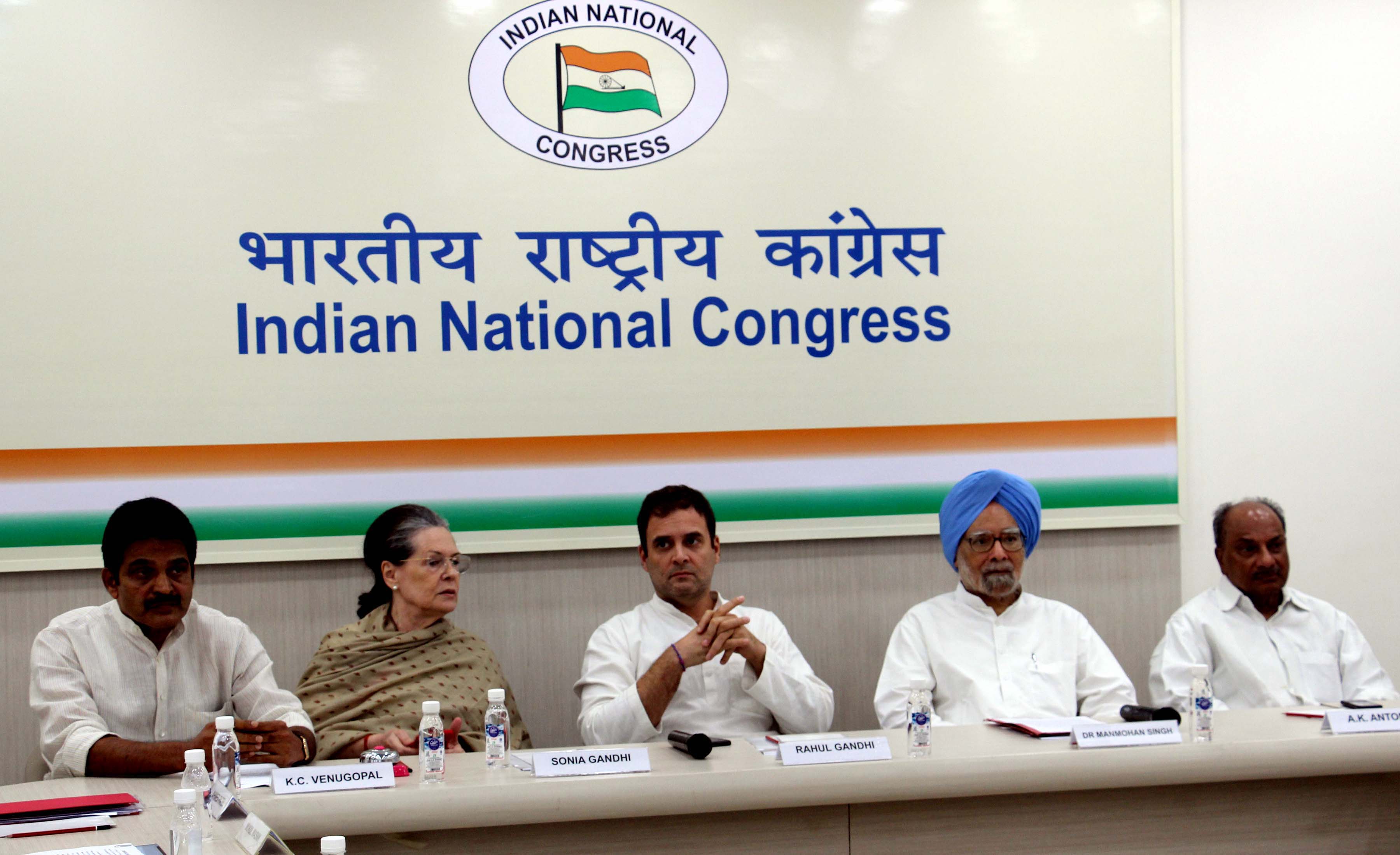 Former Congress President and UPA chairperson Sonia Gandhi along with Congress leader Rahul Gandhi, former PM Manmohan Singh Senior congress leader A. K. Antony and others during Congress Working Committee (CWC) meeting at AICC office in New Delhi on Tuesday. UNI PHOTO-JA5U