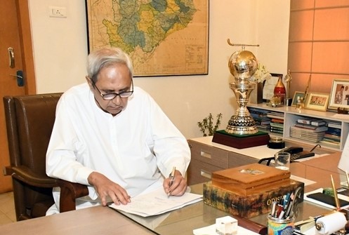 Odisha CM wrote a letter to HRD minister to reconsider of CBSC fee hike