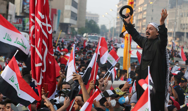 BAGHDAD, Oct. 30 (Xinhua) -- People take part in a protest in Baghdad, Iraq, on Oct. 29, 2019. The UN Secretary-General's Special Representative for Iraq Jeanine Hennis-Plasschaert on Tuesday called for holding national dialogue to resolve the ongoing anti-government protests in Iraq. Xinhua/UNI PHOTO-5F