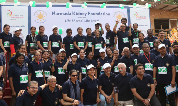 MUMBAI,NOV 30 (UNI) - Around 300 transplant recipients and donors across India participate at the 12th National Transplant Games,organize by Global Hospita and Narmada Kidney Foundation,in Mumbai on Saturday. UNI PHOTO-59U