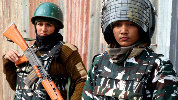 SRINAGAR, NOV 20 (UNI) Women police activists deployed near the main entrance of MLA hostel on Moulana Azad road in Srinagar where political detainees have been shifted from Centaur Lake View hotel on Wednesday. UNI SRN PHOTO 3