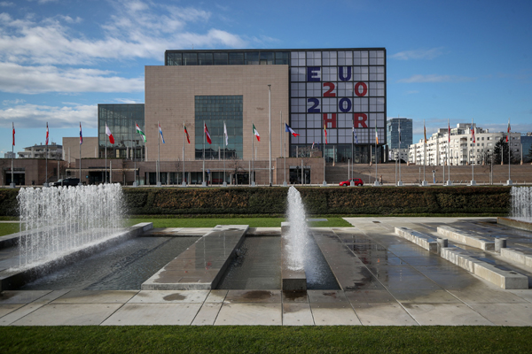 (191225) -- ZAGREB, Dec. 25, 2019 (Xinhua) -- Photo taken on Dec. 25, 2019 shows the building of the National and University Library in Zagreb, capital of Croatia. The library will be used as the main conference venue during Croatia's six-month presidency of the Council of the European Union starting from Jan. 1, 2020. (Igor Kralj/Pixsell via Xinhua)