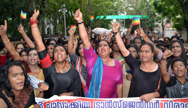 THIRUVANANTHAPURAM, DEC 3 (UNI)- Members of transgenders staging a march in front of Kerala Rajbhavan to protest against the Transgender (Protection of Rights) Bill, 2019, in Thiruvananthapuram on Tuseday. UNI PHOTO-29U