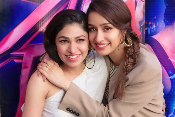 From "Aashiqi 2" to upcoming film "Street Dancer 3D", singer Tulsi Kumar has lent her voice to actress Shraddha Kapoor a lot of times. According to Shraddha, "Tulsi's voice suits her very well".