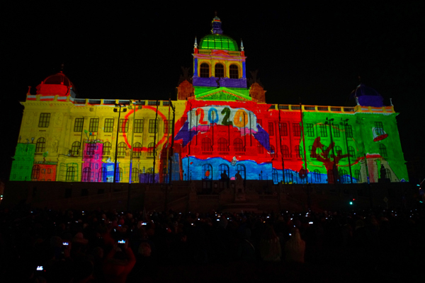 (200101) -- PRAGUE, Jan. 1, 2020 (Xinhua) -- A light image is projected on a building to celebrate the New Year in Prague, the Czech Republic, on Jan. 1, 2020. (Photo by Dana Kesnerova/Xinhua)