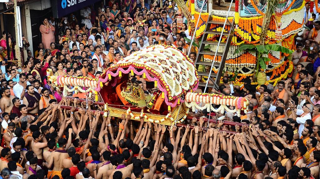 Mangaluru: Devotees participate in the Brahma Rathotsava or Kodial Theru of Lord Shri Venkataramana at Car Street, in Mangaluru on Feb 1, 2020. (Photo: IANS)