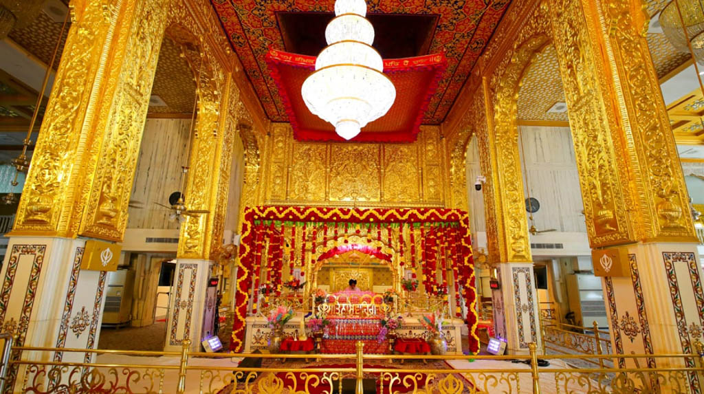 New Delhi: Gurudwara Bangla Sahib illuminated as it gears up to reopen for devotees from tomorrow, in New Delhi on June 7, 2020. (Photo: IANS)