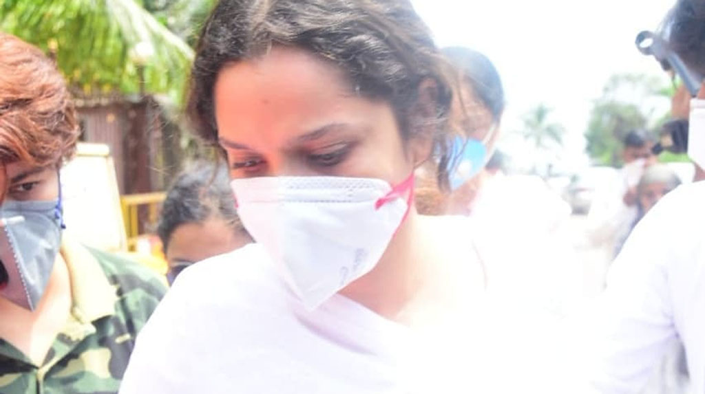 Mumbai: Actress Ankita Lokahde visits late actor Sushant Singh Rajput's Bandra residence in Mumbai on June 16, 2020. Actor Sushant Singh Rajput committed suicide at his residence on June 14, 2020. (Photo: IANS)