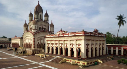 Kolkata: A trial-run for reopening of the Dakshineswar temple was conducted, in Kolkata on June 10, 2020. The temple trust shall review the results and announce the re-opening within 48 hours. (Photo: IANS)