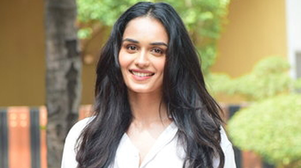 Mumbai: Miss World 2017, model and actress Manushi Chhillar seen at Andheri in Mumbai on Oct 7, 2020. (Photo: IANS)