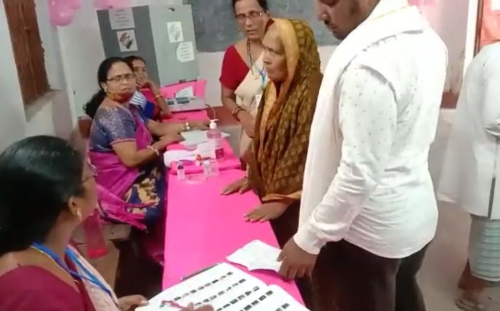 ଏଣିକି ନିର୍ବାଚନରେ ‘ଇଭିଏମ’ ସହିତ ବ୍ୟବହାର ହେବ ‘ଆରଭିଏମ’ , ସୋମବାରରେ ବୈଠକ Voting