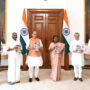 ‘ୱିଙ୍ଗସ୍‌ ଟୁ ଆୱାର୍‌ ହୋପ୍ସ’ ଏବଂ ‘ଆଶାଓଁ କୀ ଉଡ଼ାନ୍‌’ ପୁସ୍ତକ ଦ୍ୱିତୀୟ ଭାଗର ପ୍ରଥମ କପି ଗ୍ରହଣ କଲେ ରାଷ୍ଟ୍ରପତି