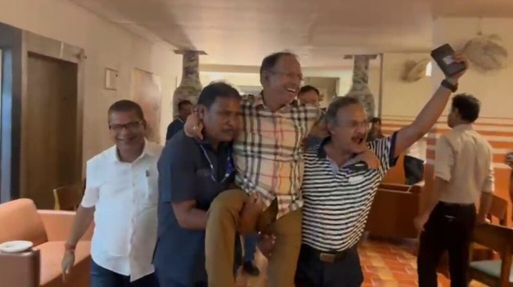 ନିର୍ବାଚନ ଜିତିଲେ ପୂର୍ବତନ ମୁଖ୍ୟ ସଚିବ