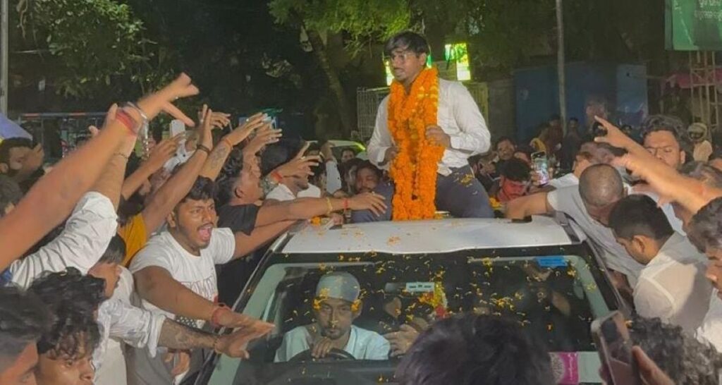 ଝାରପଡ଼ା ଜେଲରୁ ବାହାରିଲେ
