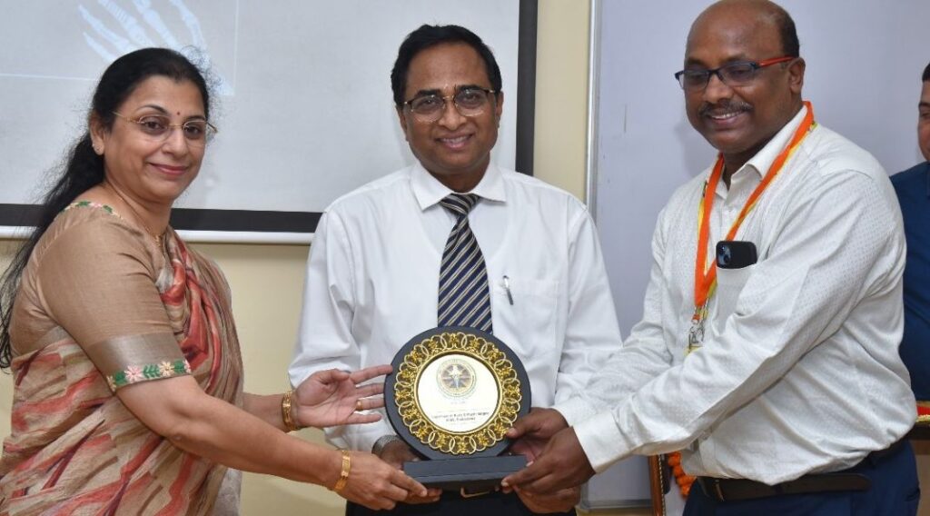 AIIMS Bhubaneswar ରେ ହାତ ଭଙ୍ଗା ଚିକିତ୍ସା ପରିଚାଳନା ଏବଂ ସୌନ୍ଦର୍ଯ୍ୟ ପୁନରୁଦ୍ଧାର କର୍ମଶାଳା AIIMS Bhubaneswar