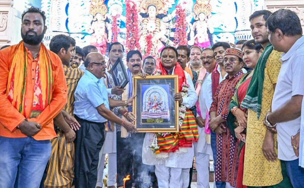 କଟକର ବିଭିନ୍ନ ପୂଜା ମଣ୍ଡପ