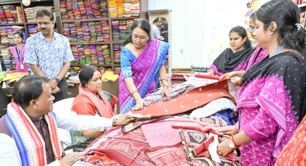 ମୁଖ୍ୟମନ୍ତ୍ରୀ ଏବଂ ତାଙ୍କ ପତ୍ନୀ