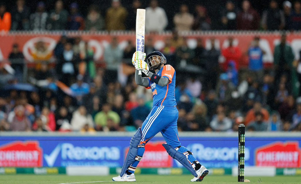 ବର୍ଷା ଧୋଇଦେଲା ଭାରତ-ଅଷ୍ଟ୍ରେଲିଆ ପ୍ରଥମ ଟି-୨୦ ମ୍ୟାଚ୍ ବର୍ଷା ଧୋଇଦେଲା ଭାରତ-ଅଷ୍ଟ୍ରେଲିଆ ପ୍ରଥମ ଟି-୨୦ ମ୍ୟାଚ୍