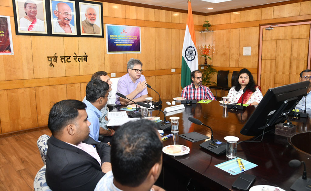 ପୂର୍ବତଟ ରେଳପଥ ପକ୍ଷରୁ ସତର୍କତା ଏବଂ ସ୍ୱଚ୍ଛତା ଉପରେ ଅଂଶୀଦାରମାନଙ୍କ ସହ ବୈଠକ ପୂର୍ବତଟ ରେଳପଥ ପକ୍ଷରୁ ସତର୍କତା ଏବଂ ସ୍ୱଚ୍ଛତା ଉପରେ ଅଂଶୀଦାରମାନଙ୍କ ସହ ବୈଠକ