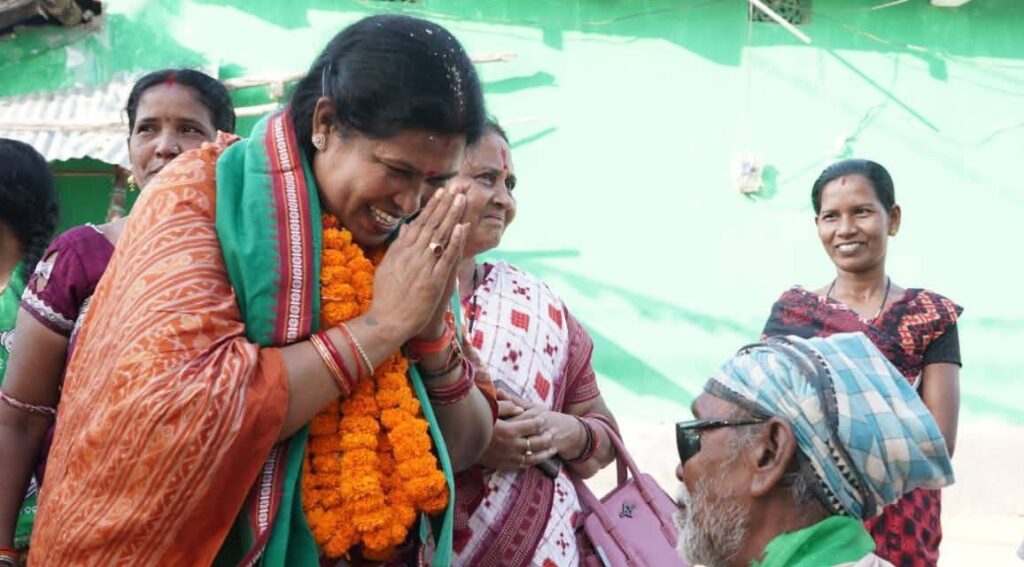 Nuapada Byelection: ନବୀନଙ୍କ ନୂଆ ଖେଳ, କାହିଁକି ଆଦିବାସୀ ପ୍ରାର୍ଥୀ ଦେଲେ ନାହିଁ ବୋଲି ଉଠିଛି ପ୍ରଶ୍ନ Nuapada Byelection
