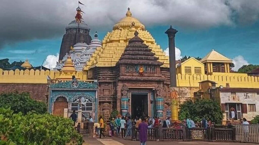 ପୁରୀ ଯାଉଥିଲେ