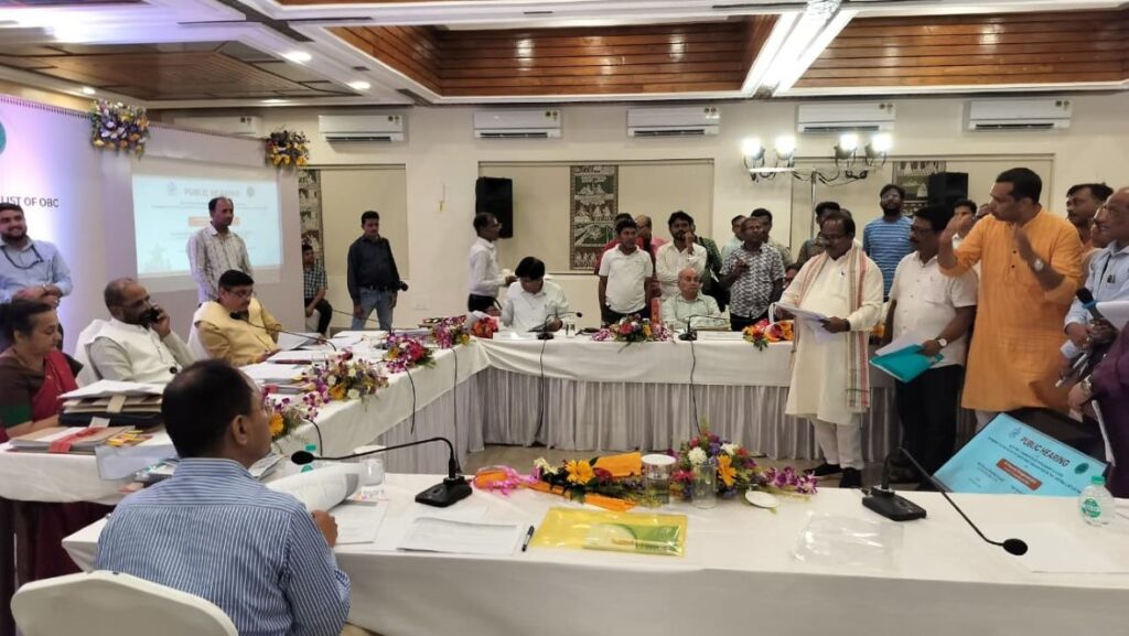 Khandayat ଜାତିକୁ କେନ୍ଦ୍ର ଓବିସି ତାଲିକାରେ ସାମିଲ ପାଇଁ ପଛୁଆ ବର୍ଗ କମିଶନରଙ୍କୁ ଭେଟିଲେ ତେଜେଶ୍ବର ପରିଡା ଖଣ୍ଡାୟତ ଜାତି