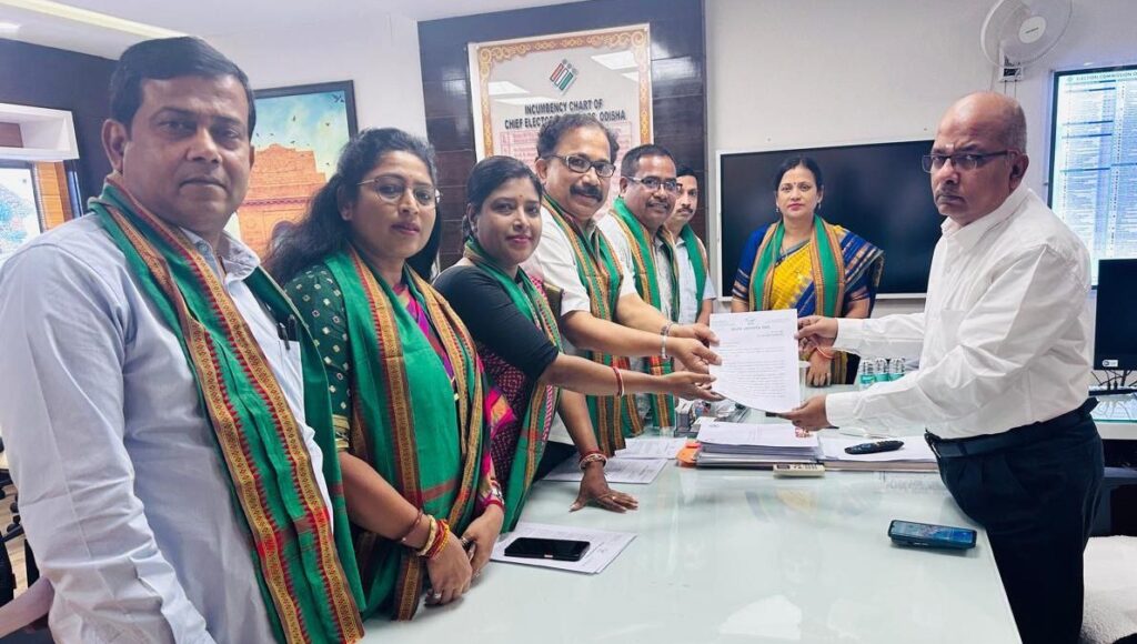 ମୁଖ୍ୟମନ୍ତ୍ରୀଙ୍କ ହେଲିକାପ୍ଟର ଅଭୟାରଣ୍ୟ ଉପରେ ଉଡିବା ନେଇ ଅଭିଯୋଗ କଲା ବିଜେଡି ମୁଖ୍ୟମନ୍ତ୍ରୀଙ୍କ ହେଲିକାପ୍ଟର