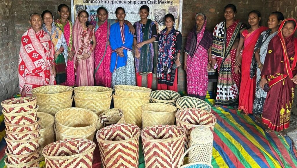 Hindalco CSR: ଲୋକଙ୍କ ଜୀବିକାକୁ ସୁଦୃଢ କରୁଛି ଆଦିତ୍ୟ ଆଲୁମିନିୟମର ‘ପ୍ରୋଜେକ୍ଟ ବାସ୍କେଟ୍ରି’ Hindalco CSR