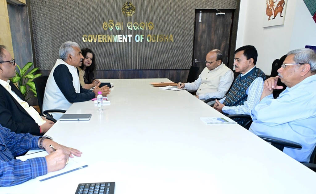 ପ୍ରଶାସନିକ ବ୍ୟବସ୍ଥା ଓ ଶାସନ ପରିଚାଳନା ସଂସ୍କାର କମିଟିର ଅଧ୍ୟକ୍ଷଙ୍କ ସହ ମୁଖ୍ୟ ଶାସନ ସଚିବଙ୍କ ବୈଠକ Chief Secretary meets with Chairman and other members of the Administrative System