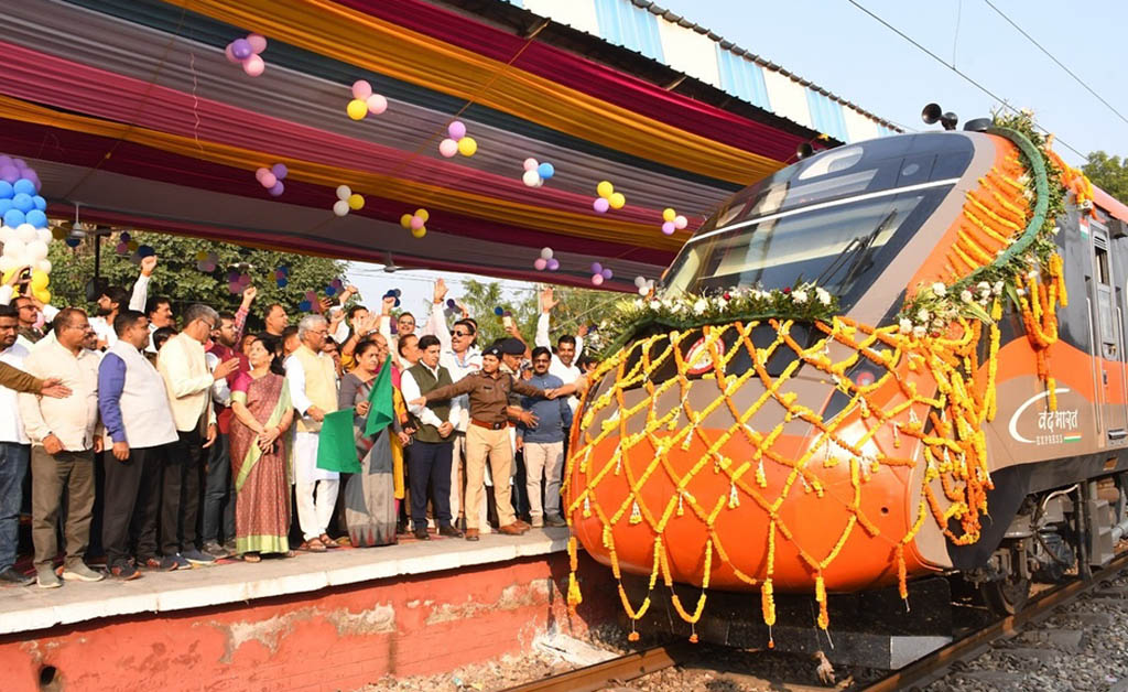 ଏବେ ରୁଡ଼କି ରେଳ ଷ୍ଟେସନରେ ଅଟକିବ ବନ୍ଦେ ଭାରତ ଏକ୍ସପ୍ରେସ: ଖୁସି ବ୍ୟକ୍ତ କଲେ ସ୍ଥାନୀୟ ଲୋକ ଏବେ ରୁଡ଼କି ରେଳ ଷ୍ଟେସନରେ ଅଟକିବ ବନ୍ଦେ ଭାରତ ଏକ୍ସପ୍ରେସ: ଖୁସି ବ୍ୟକ୍ତ କଲେ ସ୍ଥାନୀୟ ଲୋକ