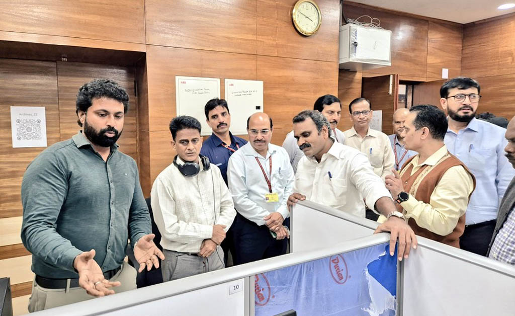 ସ୍ୱତନ୍ତ୍ର ଅଭିଯାନ ୫.୦ ର ପ୍ରଗତି ସମୀକ୍ଷା କଲେ ସୂଚନା ଓ ପ୍ରସାରଣ ରାଷ୍ଟ୍ରମନ୍ତ୍ରୀ ସୂଚନା ଓ ପ୍ରସାରଣ ରାଷ୍ଟ୍ରମନ୍ତ୍ରୀ