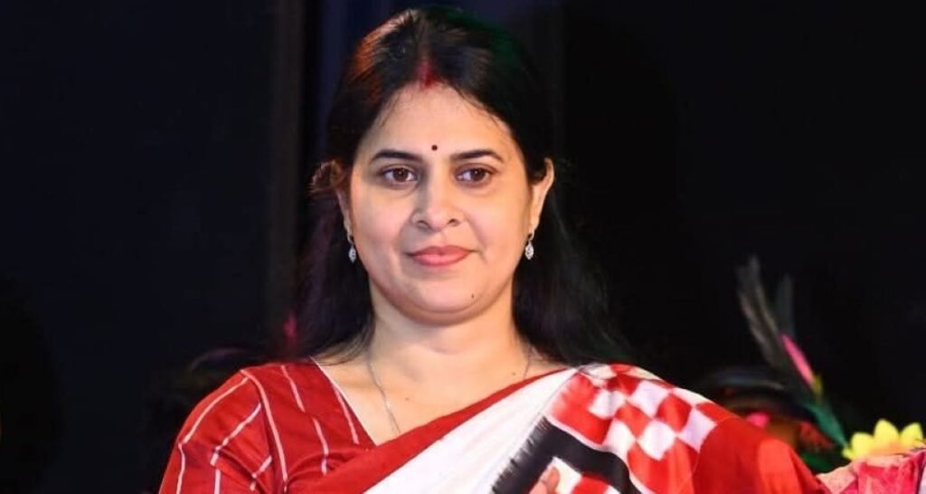 ପୁଣି ବାଣ ଫୁଟାଇଲେ ଶ୍ରୀମୟୀ ମିଶ୍ର, ଶକ୍ତି ନାନୀ ବୋଲି କହି କାହାକୁ କଲେ ଇସାରା ? ପୁଣି ବାଣ ଫୁଟାଇଲେ ଶ୍ରୀମୟୀ