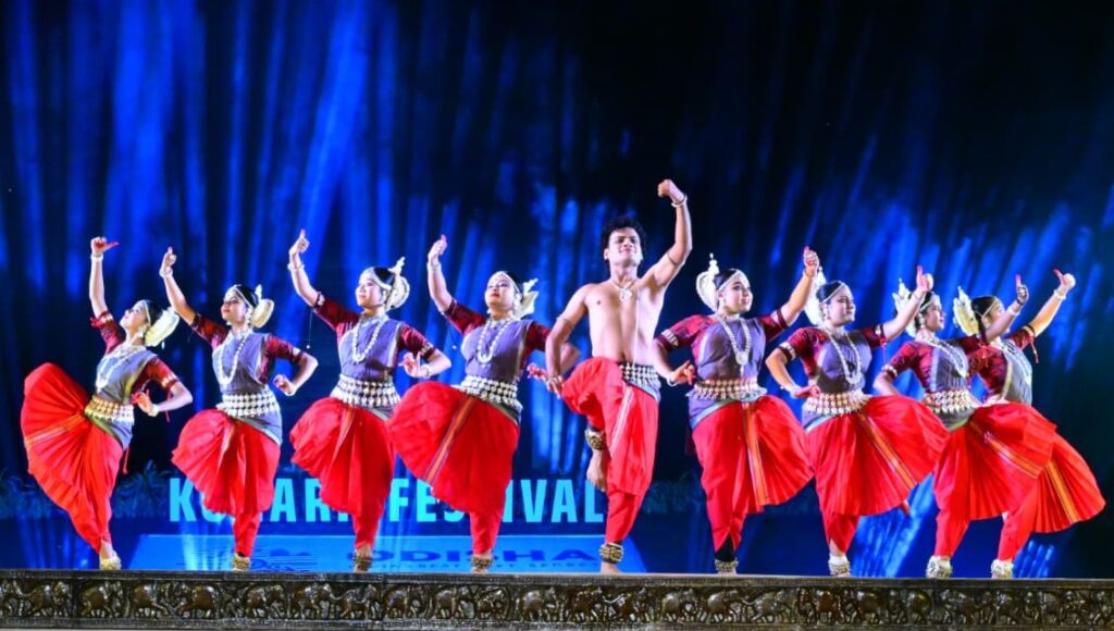 Konark Festival 2025: ଆରମ୍ଭ ହେଲା କୋଣାର୍କ ଉତ୍ସବ, ପ୍ରଥମ ସଂଧ୍ୟାରେ ଓଡିଶୀ ସହ ଭାରତନାଟ୍ୟମ Konark Festival 2025: