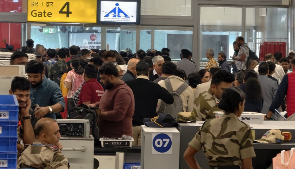 Indigo Flight Crisis: ଇଣ୍ଡିଗୋ ବିମାନ ବାତିଲ ପରେ ସରକାର ନେଲେ ଏହି କାର୍ଯ୍ୟାନୁଷ୍ଠାନ Indigo Flight Crisis