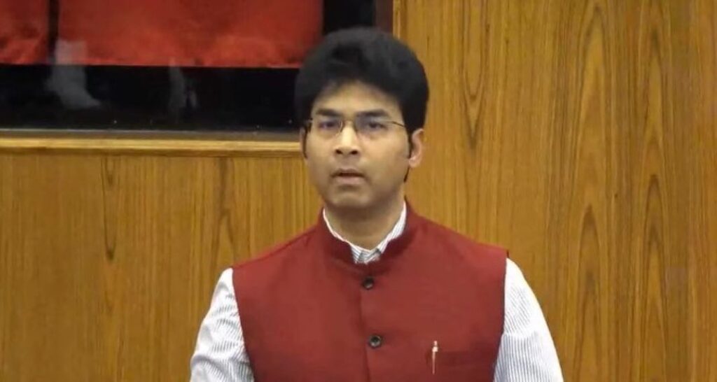 ପୂର୍ବ ସରକାର ଯଦି ଦୁର୍ନିତି କରିଛନ୍ତି ଦମ ଅଛି ତ ଭିଜିଲାନ୍ସ ଲଗାଅ, ବିଧାନସଭାରେ ଗର୍ଜିଲେ ବିଧାୟକ ଅରବିନ୍ଦ ପୂର୍ବ ସରକାର ଯଦି ଦୁର୍ନିତି କରିଛନ୍ତି