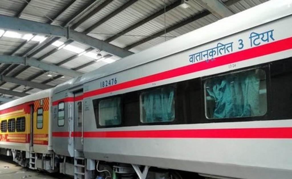 ଐତିହାସିକ ମାଇଲଖୁଣ୍ଟ ହାସଲ: ୧୫,୦୦୦ ତମ କୋଚ୍ ନିର୍ମାଣ କଲା ଏମସିଏଫ୍ ଐତିହାସିକ ମାଇଲଖୁଣ୍ଟ ହାସଲ: ୧୫,୦୦୦ ତମ କୋଚ୍ ନିର୍ମାଣ କଲା ଏମସିଏଫ୍