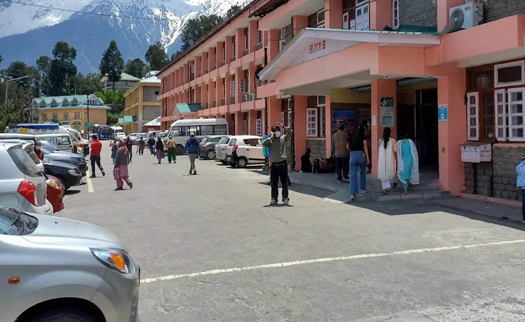 ହସ୍ପିଟାଲ ନିକଟରେ ପୋଲିସ ଦ୍ଵାରା ଚାଲାଣ କଟାକୁ ଆମ ଆଦମୀ ପାର୍ଟିର ଦୃଢ଼ ବିରୋଧ ହସ୍ପିଟାଲ ନିକଟରେ ପୋଲିସ ଦ୍ଵାରା ଚାଲାଣ କଟାକୁ ଆମ ଆଦମୀ ପାର୍ଟିର ଦୃଢ଼ ବିରୋଧ