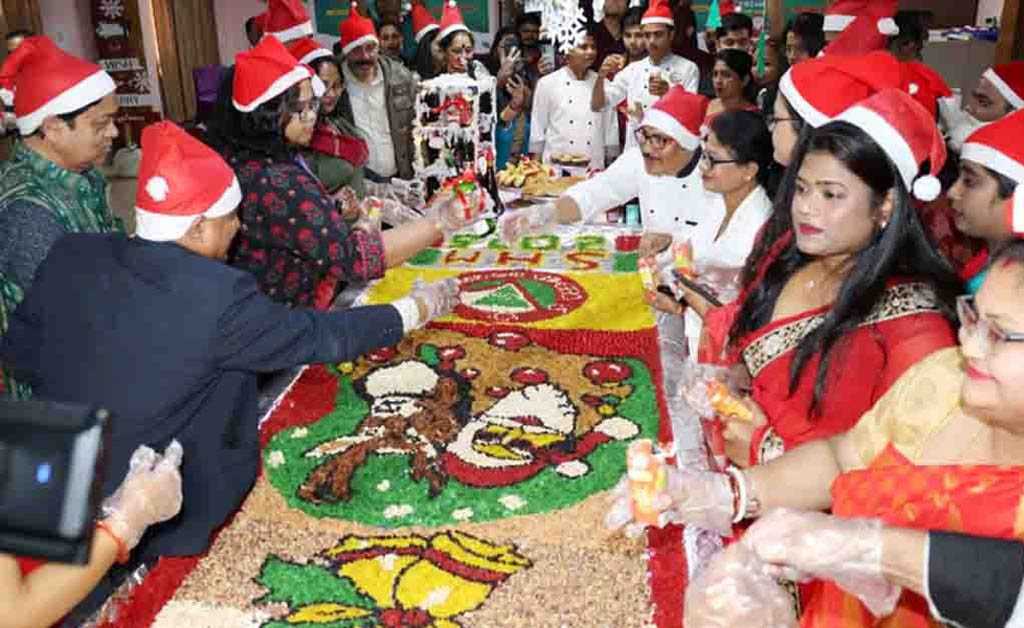 ସୋଆ ସ୍କୁଲ ଅଫ୍ ହୋଟେଲ ମ୍ୟାନେଜମେଂଟରେ କେକ୍ ମିକ୍ସିଙ୍ଗ୍ ଉତ୍ସବ ଆୟୋଜିତ ସୋଆ ସ୍କୁଲ ଅଫ୍ ହୋଟେଲ ମ୍ୟାନେଜମେଂଟ